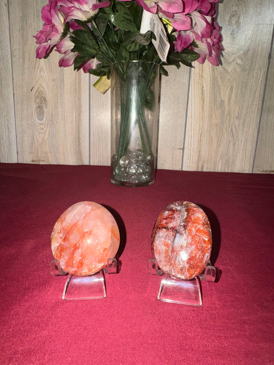HQ Fire Quartz Palm Stones