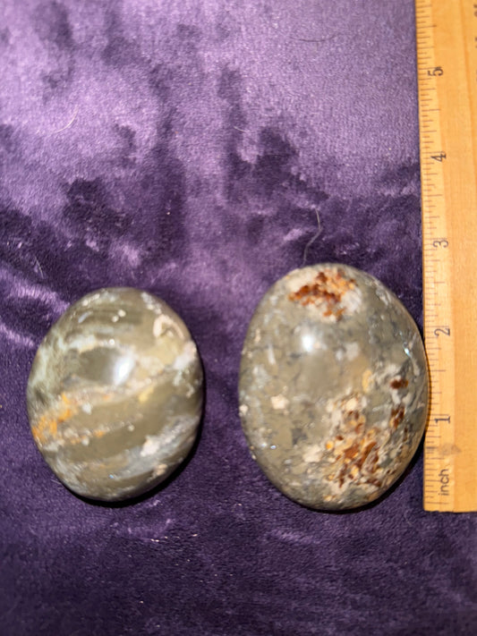 Lg. Ibis Jasper Palm Stones