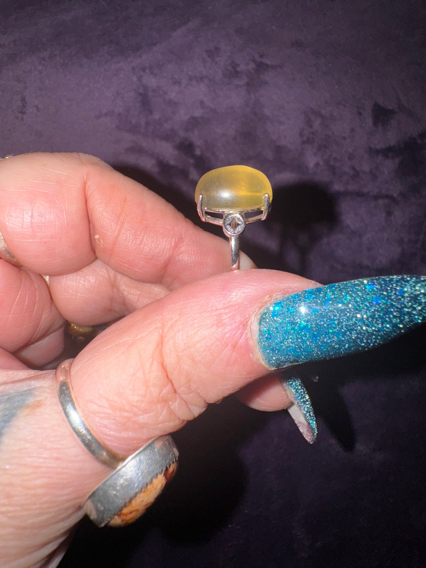Yellow Fluorite Oval Stone ( nickle free stainless steel )